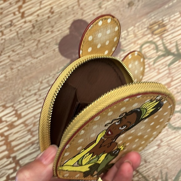 HAND PAINTED Princess and Frog Coin Purse!!  NWT - Picture 7 of 7